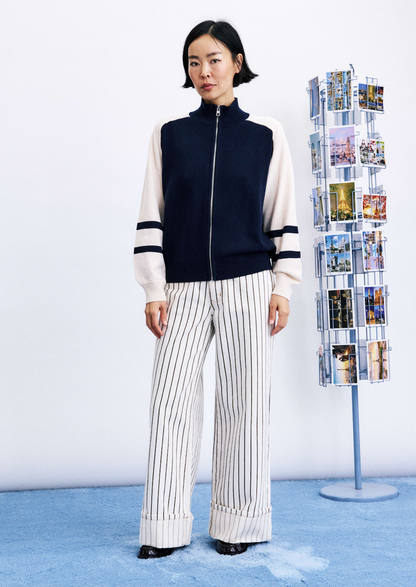 Weekender Zip Knit